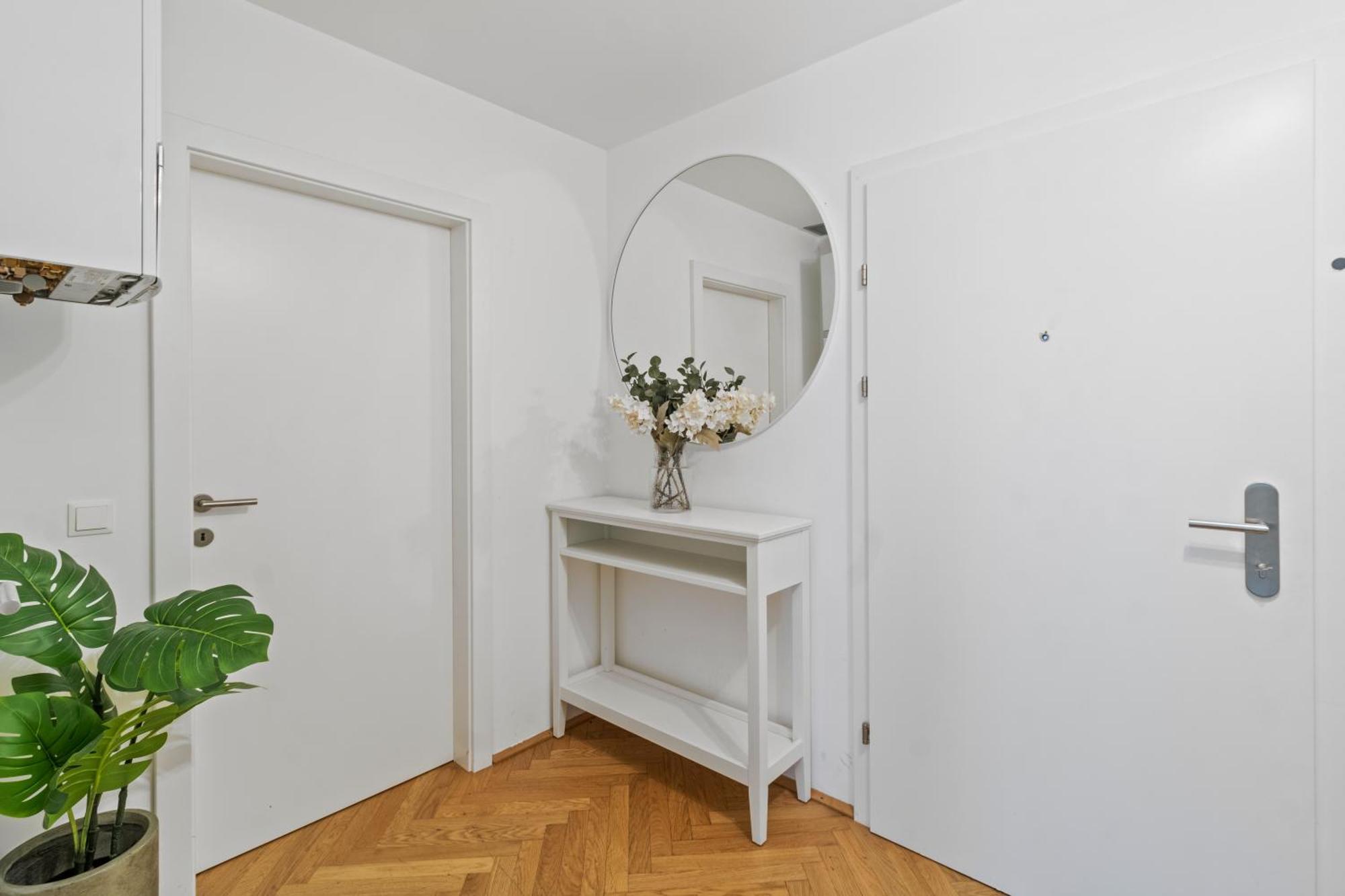 City Apartment, Two Metro Stations To Hauptbahnhof Vienna Exterior photo